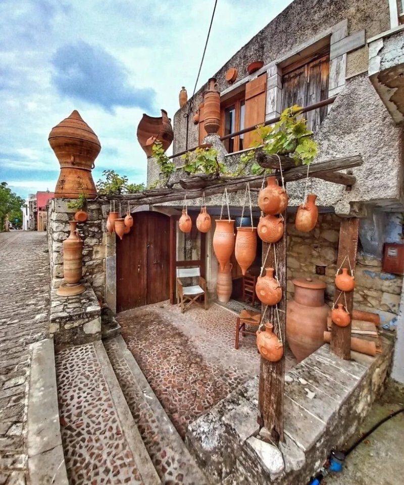 Crete’s Flavors & Traditions at Melidoni & Margarites Village